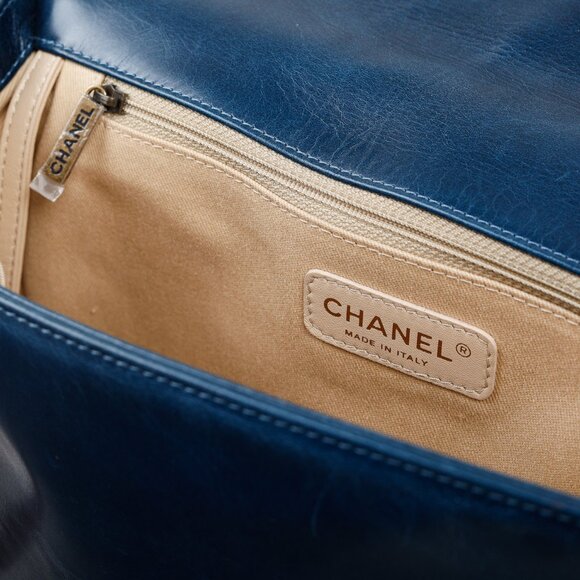 Chanel Blue Quilted Leather Large Boy Shoulder Bag - Picture 13 of 15